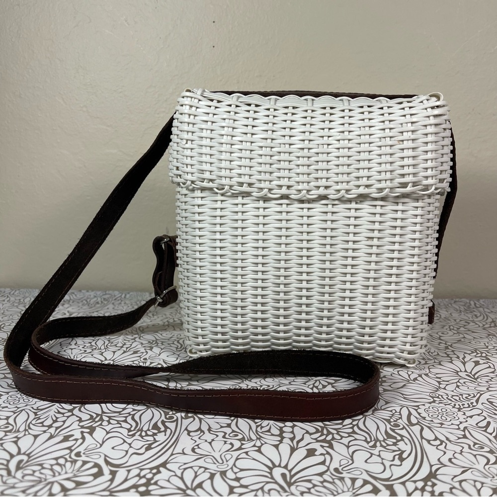 Fibra Design Guatemala Recycled Plastic & Leather Shoulder Bag Handwoven Artisan